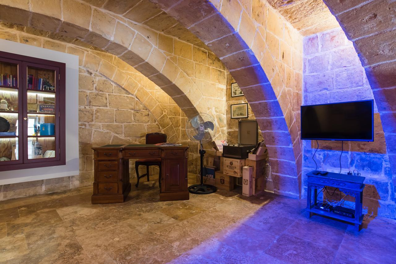 1 Bedroom Heritage Apartment Valletta Bagian luar foto