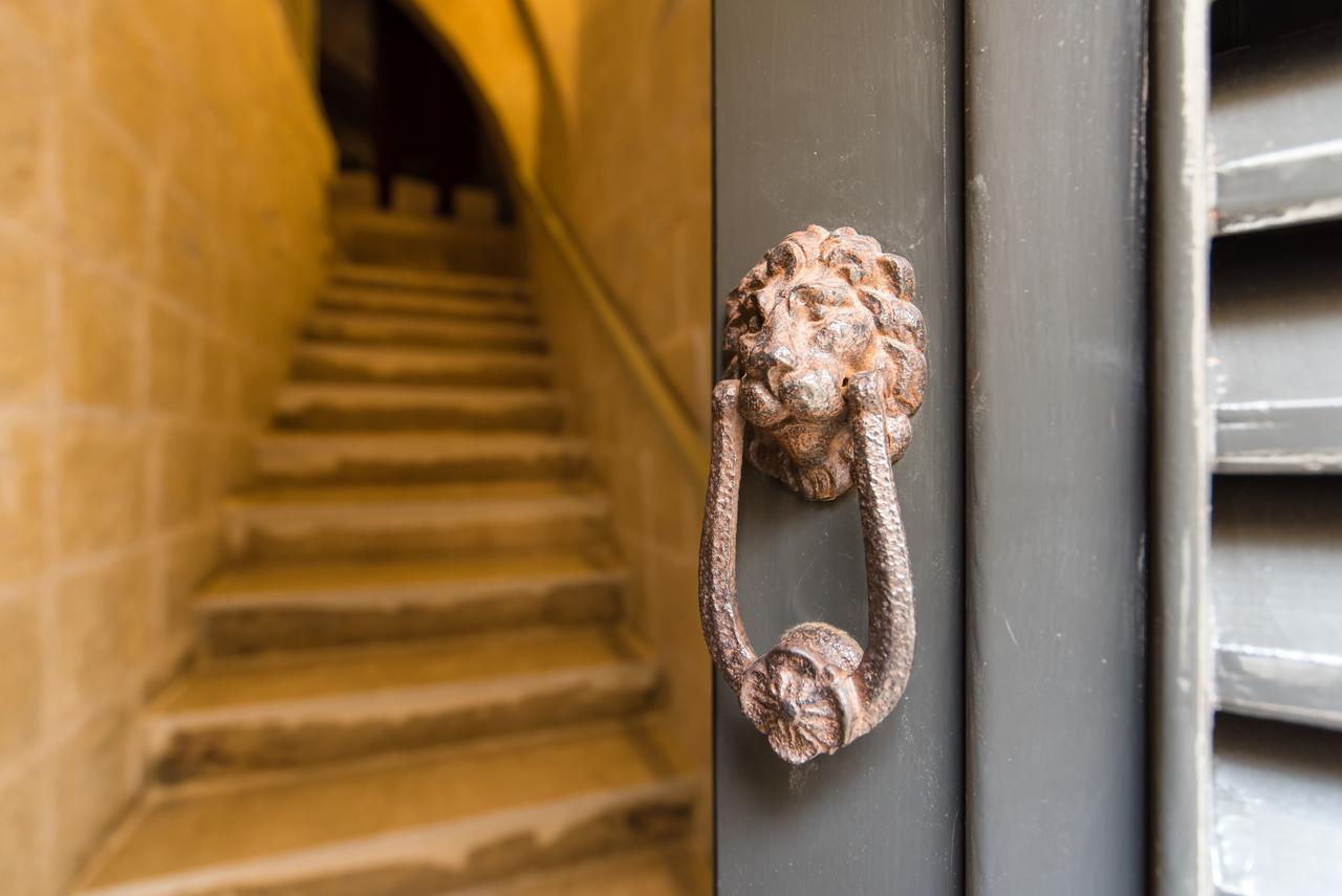 1 Bedroom Heritage Apartment Valletta Bagian luar foto